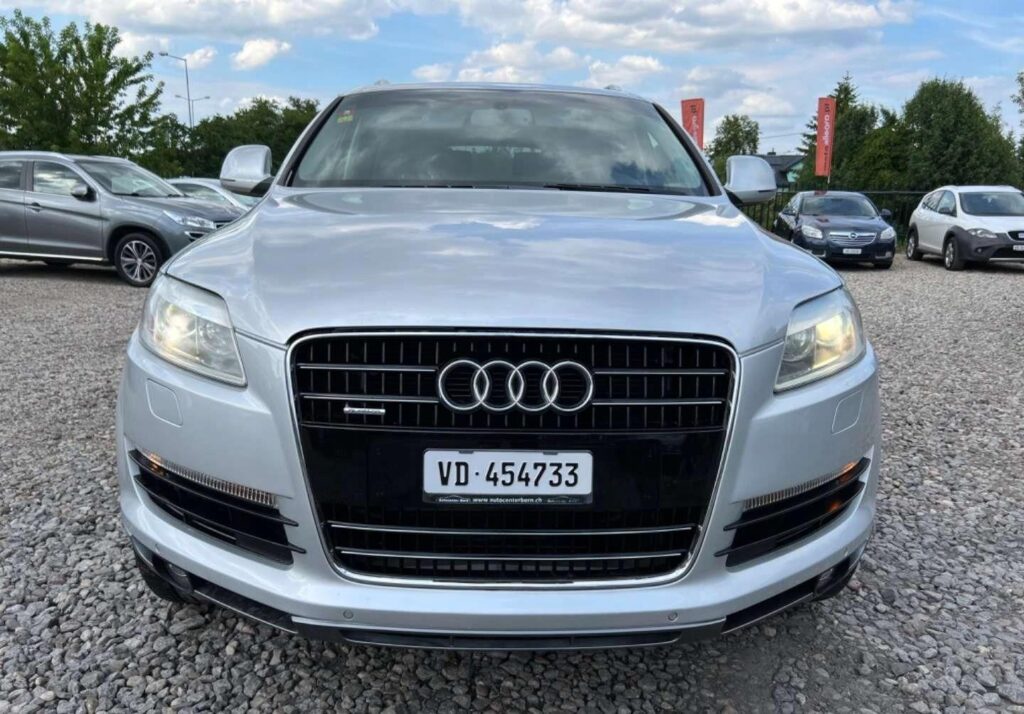 Audi Q7 4.2V8 -Oplacony – 7 osobowy – Gwarancj…