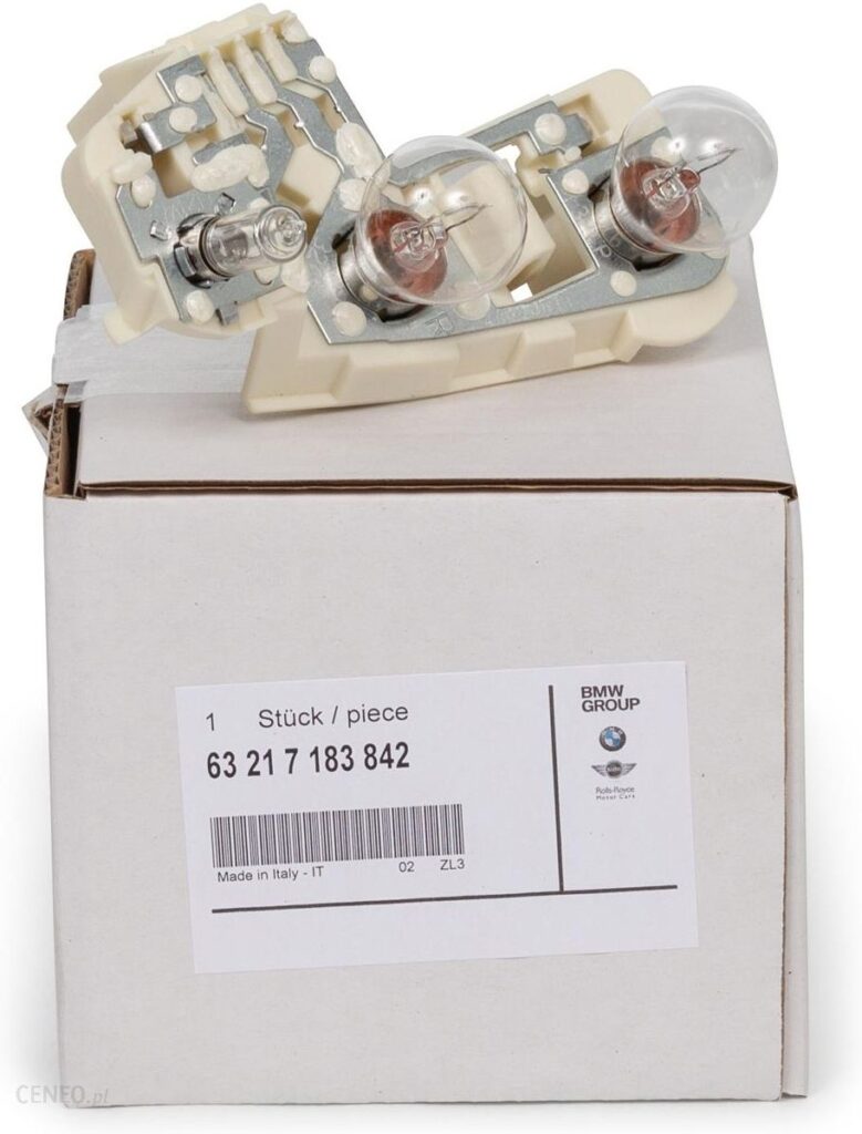 Bmw Oe Pr Gniazdo Ki Lampy Tylnej W Klapie 3 E90