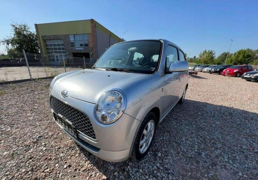 Daihatsu Trevis benzyna sliczny skromny przebi…