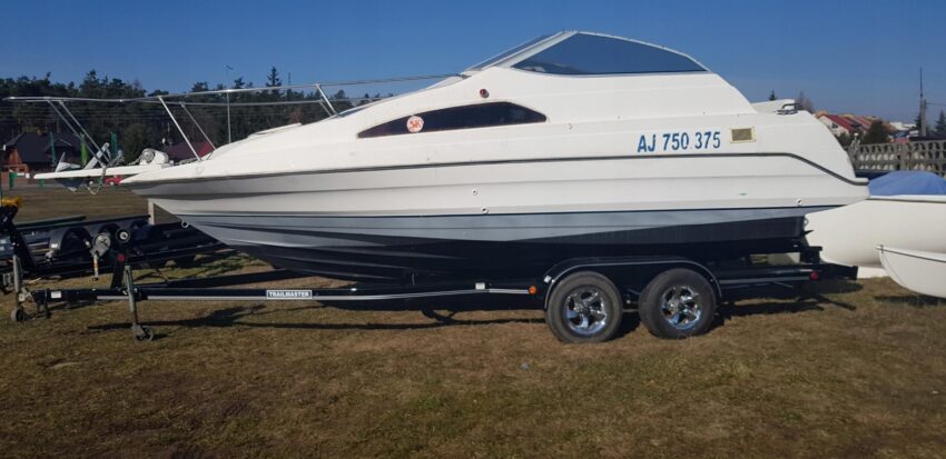 jacht kabinowy bayliner ciera 2451