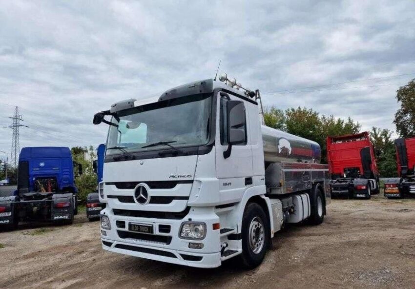 Mercedes-Benz Actros 1841Do MlekaJanskyRetarde…