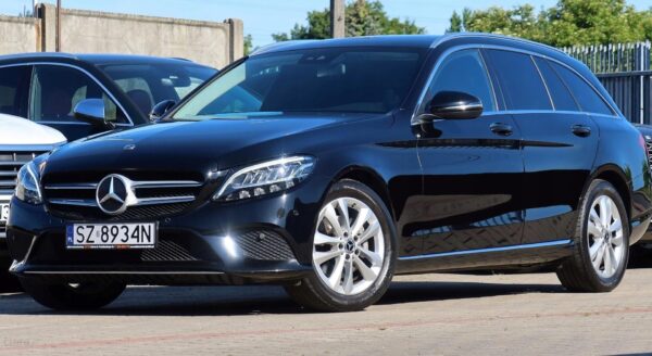 Mercedes C220d 194 PS 9g-T Avantgarde AirMatic LED