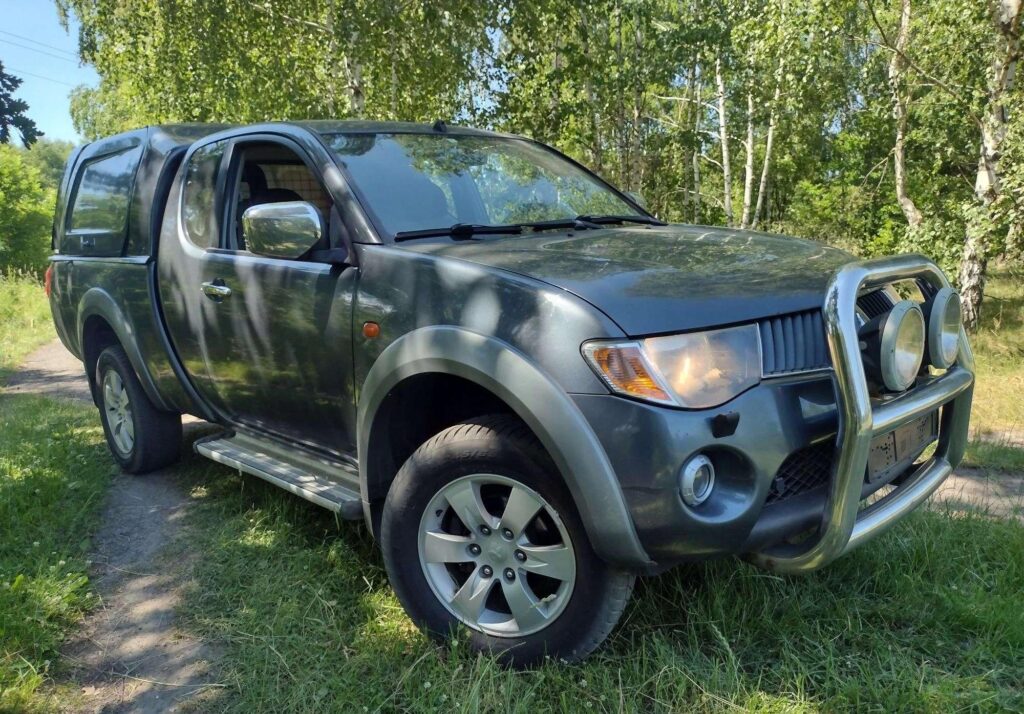 Mitsubishi L200 Mitsubishi L200 Pickup 176 tys km
