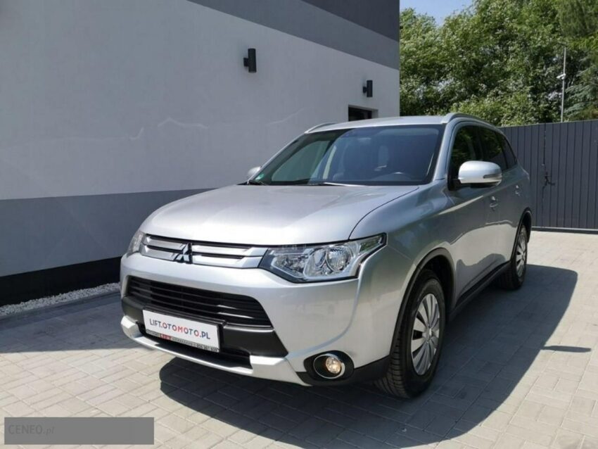 Mitsubishi Outlander 2.2 DID 150KM # 4×4 # Kamera