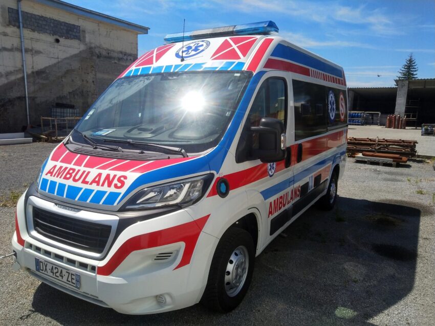 PEUGEOT BOXER 2.2HDI 2015ROK KARETKA AMBULANS B/C