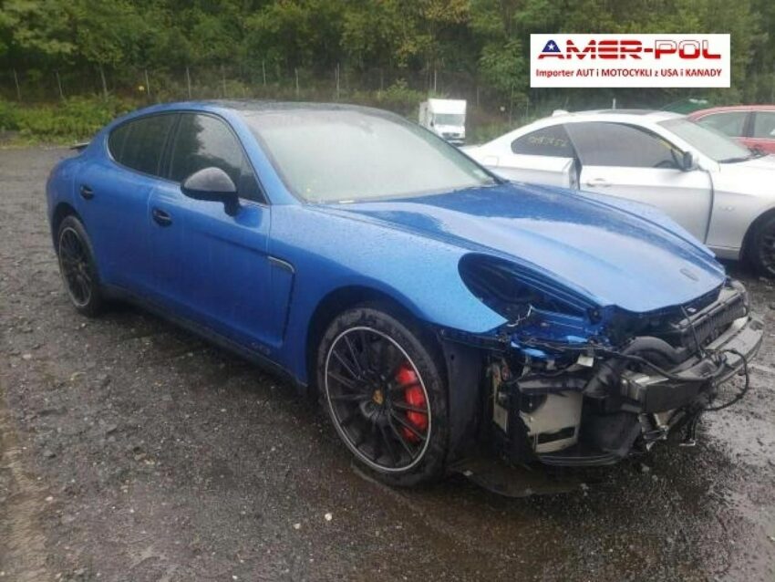Porsche Panamera GTS, 2016, od ubezpieczalni