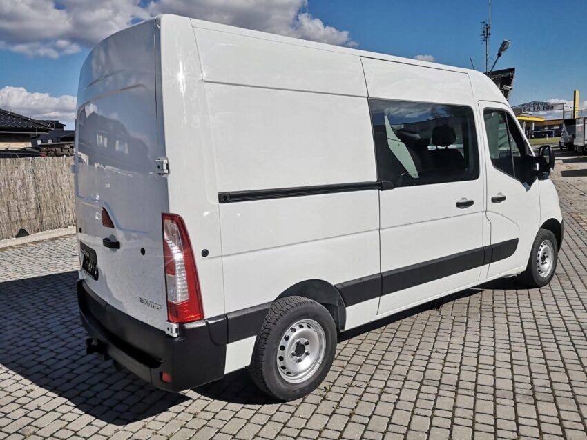 RENAULT MASTER III 7 OSOBOWY BRYGADÓWKA