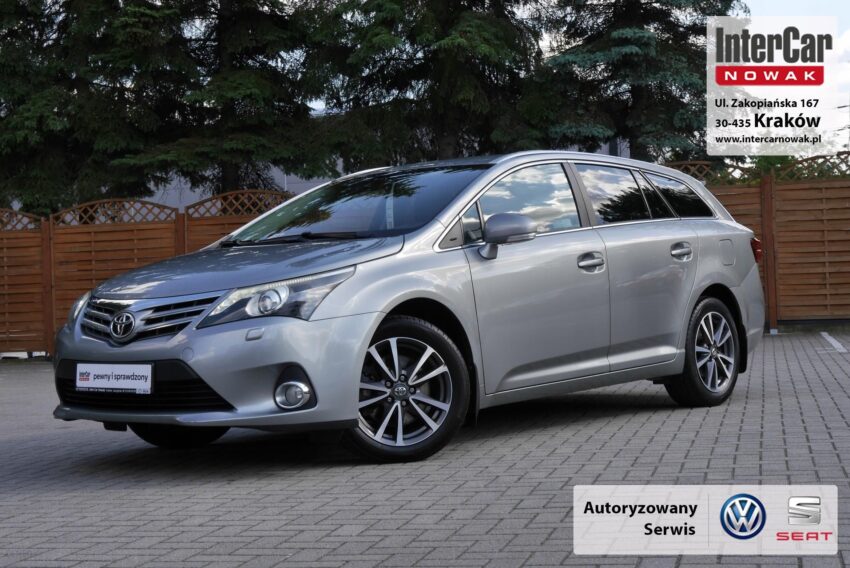 Toyota Avensis 2.2D4D 150KM PREMIUM Salon PL FV23%