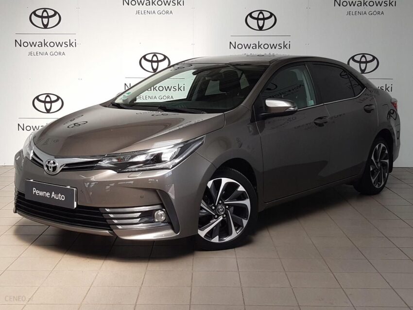 Toyota Corolla Seria E16 (2012-2019)