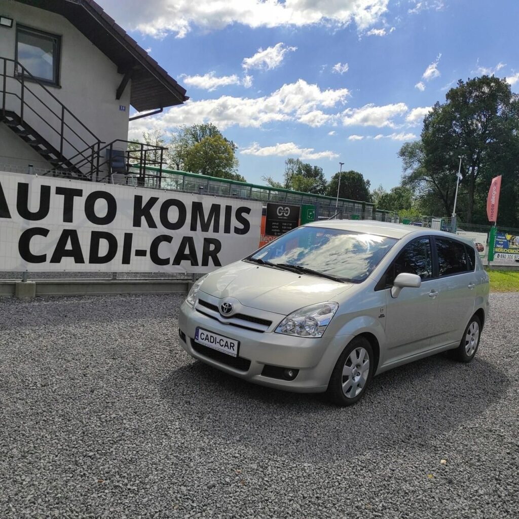 Toyota Corolla Verso 7-osobowy.